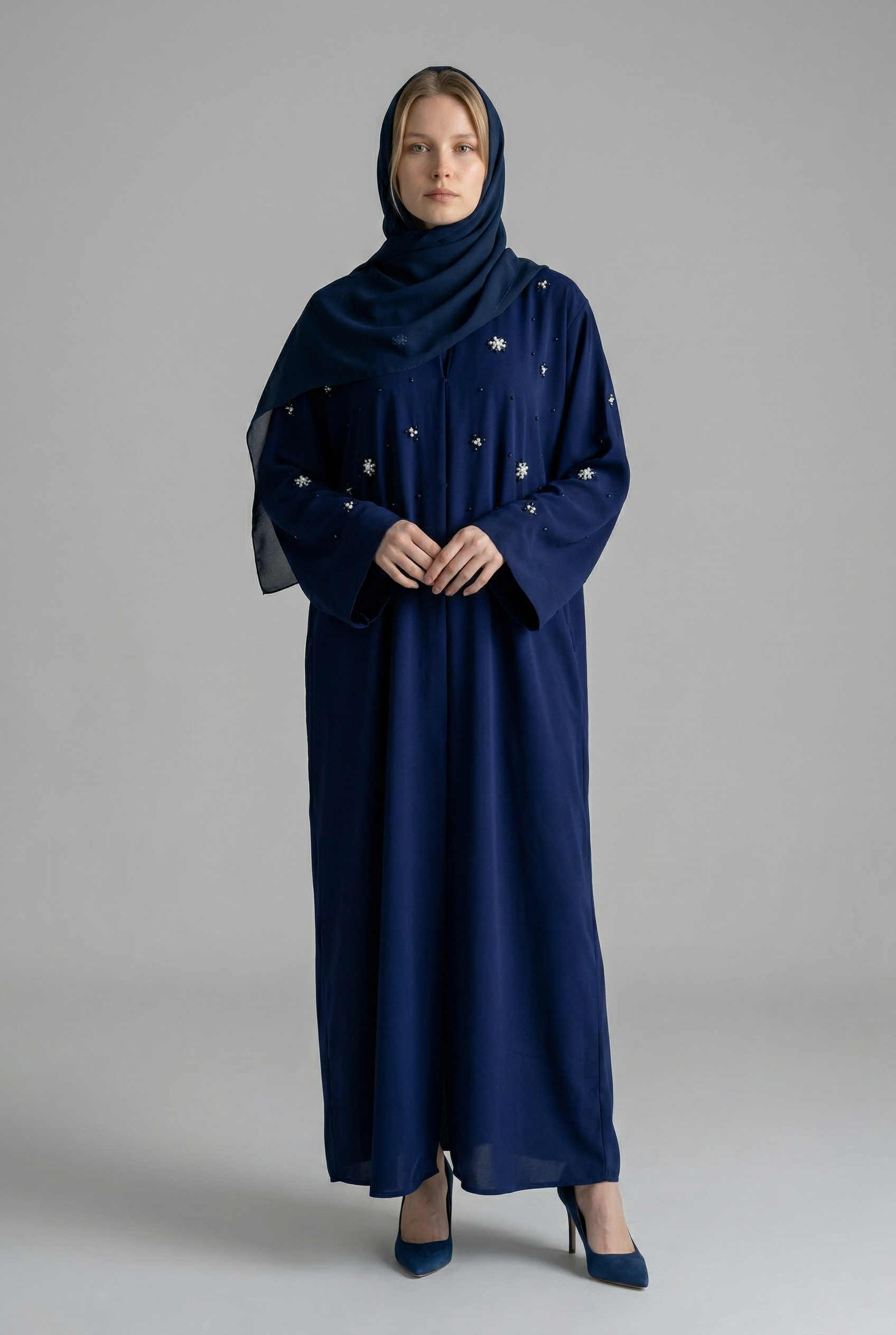 Elegant Crystal Flower Abaya