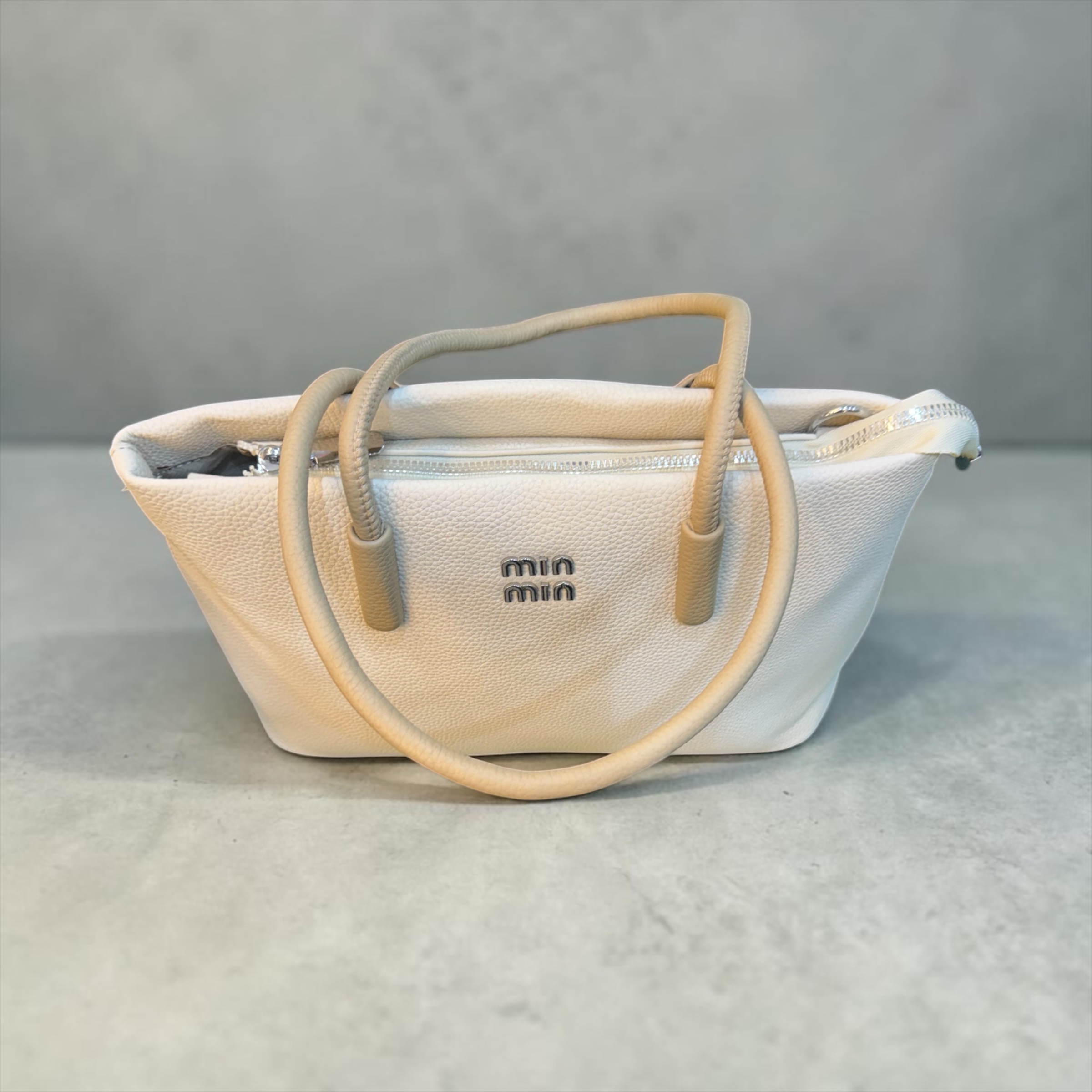 Min Min Petit Tote Bag