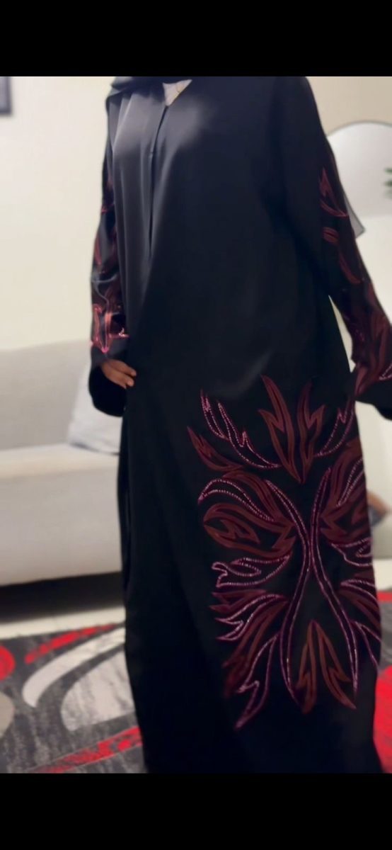 Midnight Side Rose Embroidery Abaya